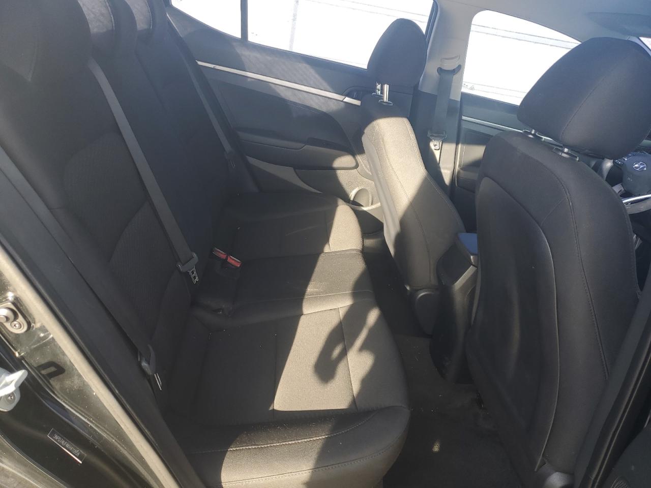 HYUNDAI ELANTRA 2019 — 11