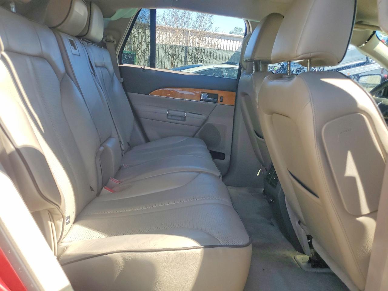 LINCOLN MKX 2011 — 11