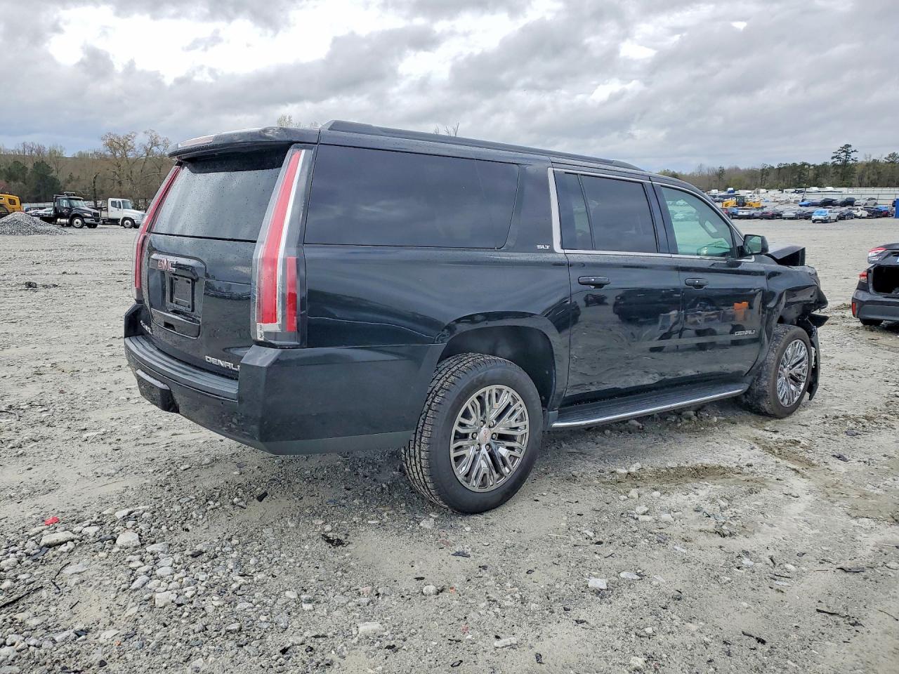 GMC YUKON XL 2020 — 4