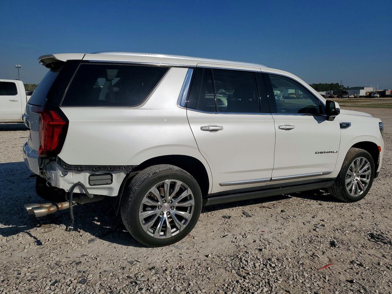GMC YUKON 2022 — 4