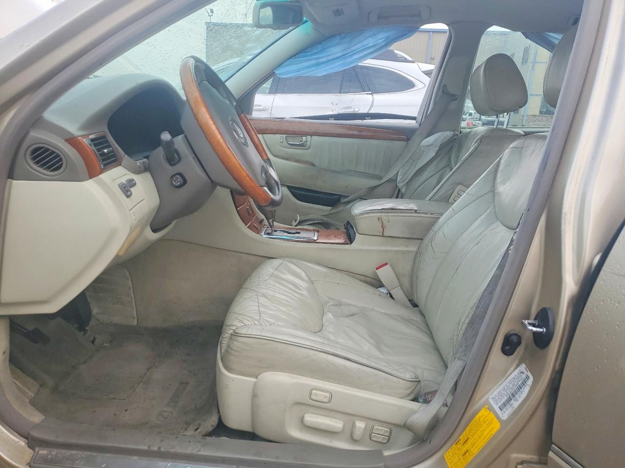 LEXUS LS 2001 — 8