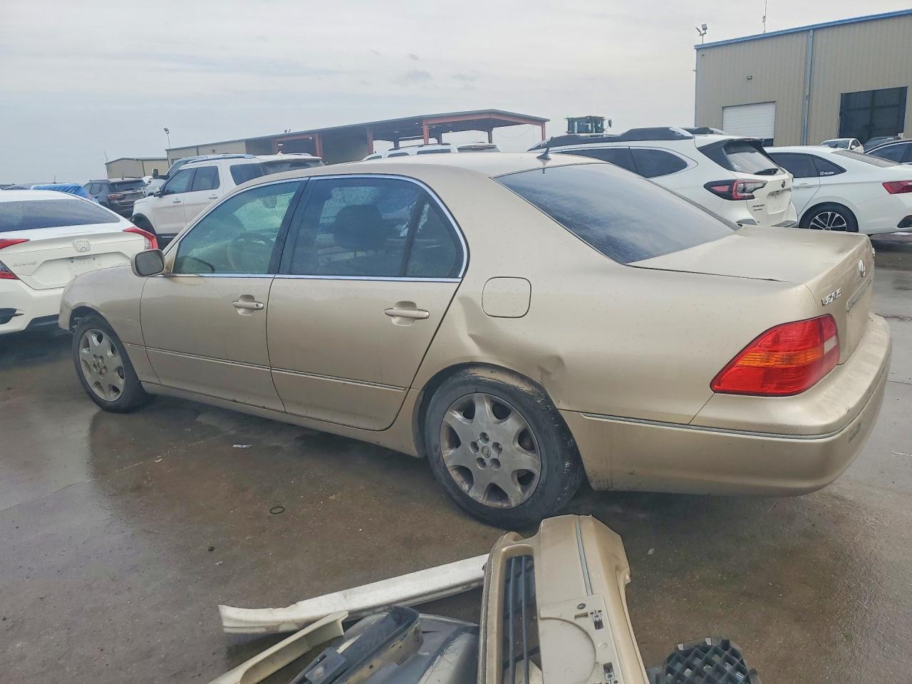 LEXUS LS 2001 — 3