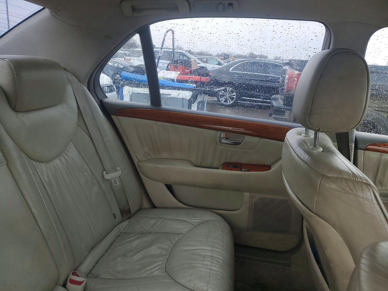 LEXUS LS 2001 — 11