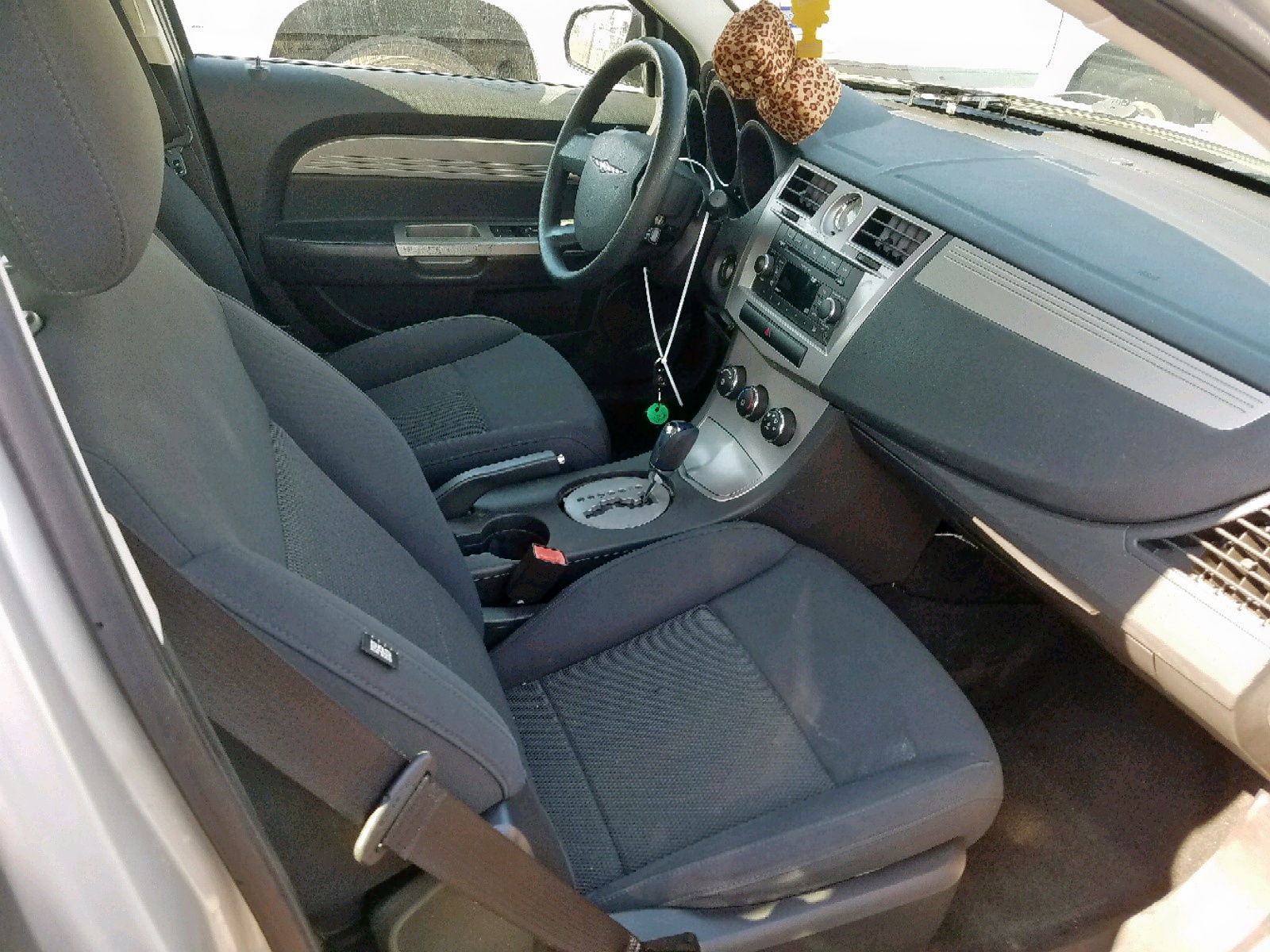 CHRYSLER SEBRING 2010 — 6