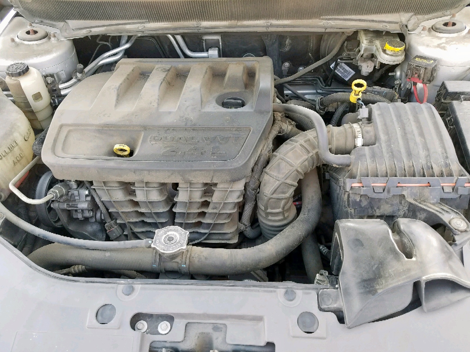 CHRYSLER SEBRING 2010 — 8