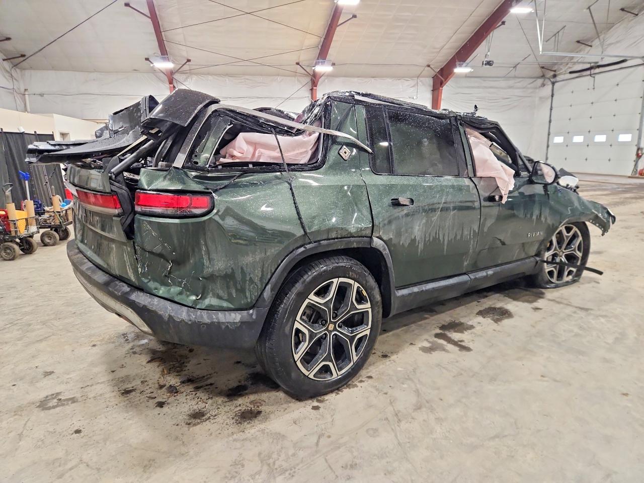 RIVIAN R1S 2025 — 4