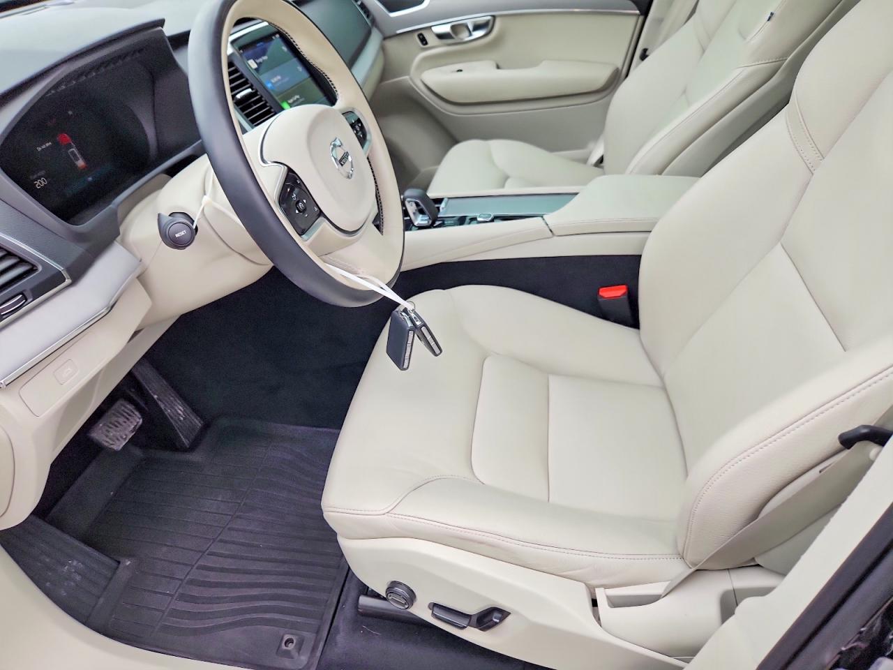 VOLVO XC90 2023 — 8