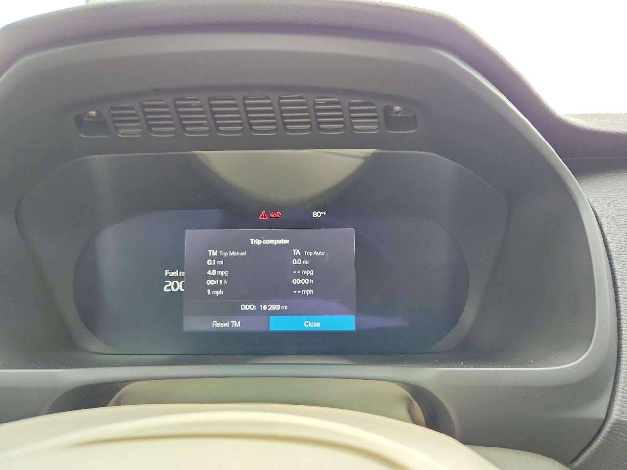 VOLVO XC90 2023 — 10