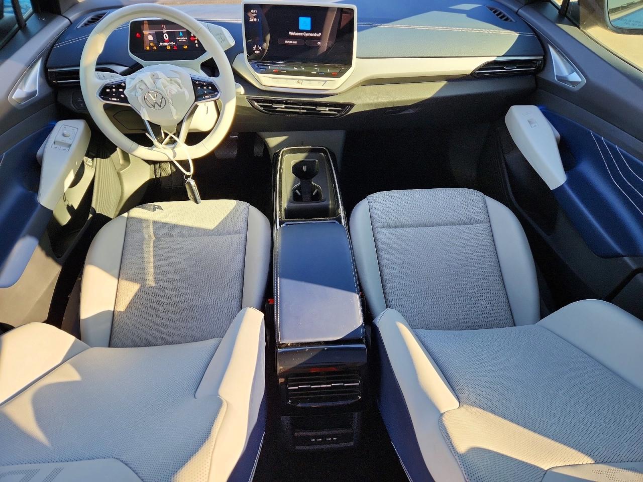 VOLKSWAGEN ID.4 2023 — 9