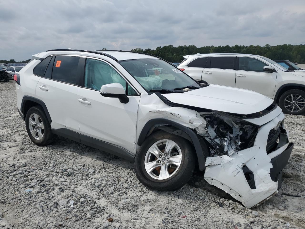 2021 TOYOTA RAV4 XLE XLE