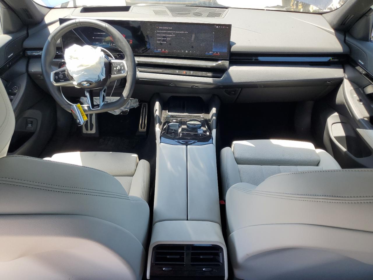 BMW 530 2024 — 9
