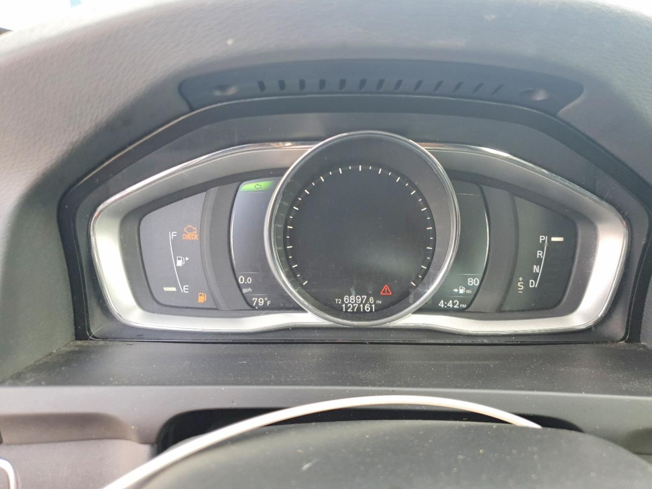 VOLVO S60 2017 — 10