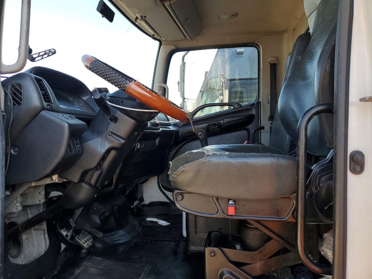 HINO 258/268 2019 — 8