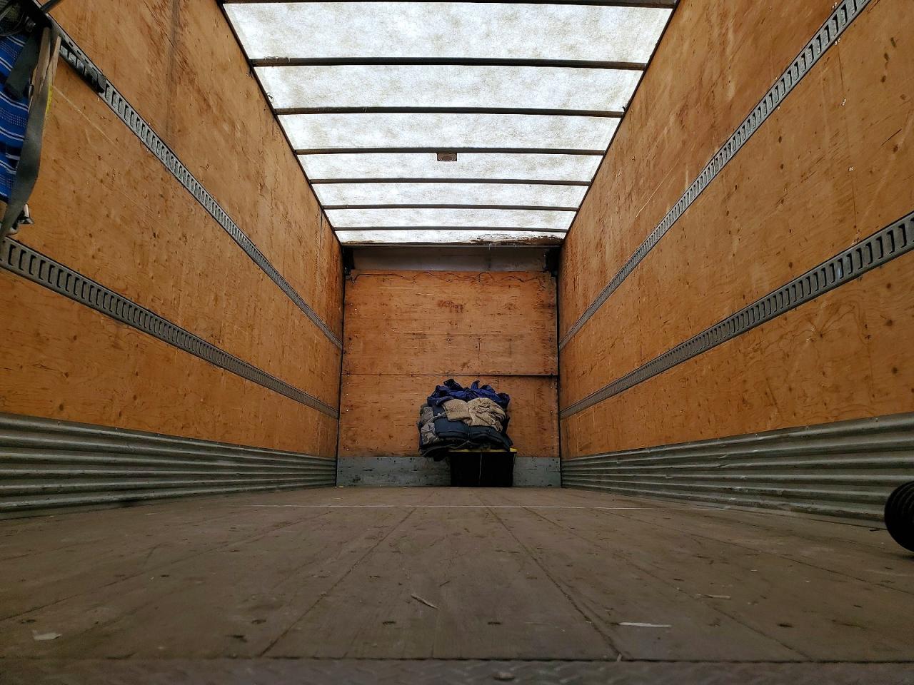 HINO 258/268 2019 — 11