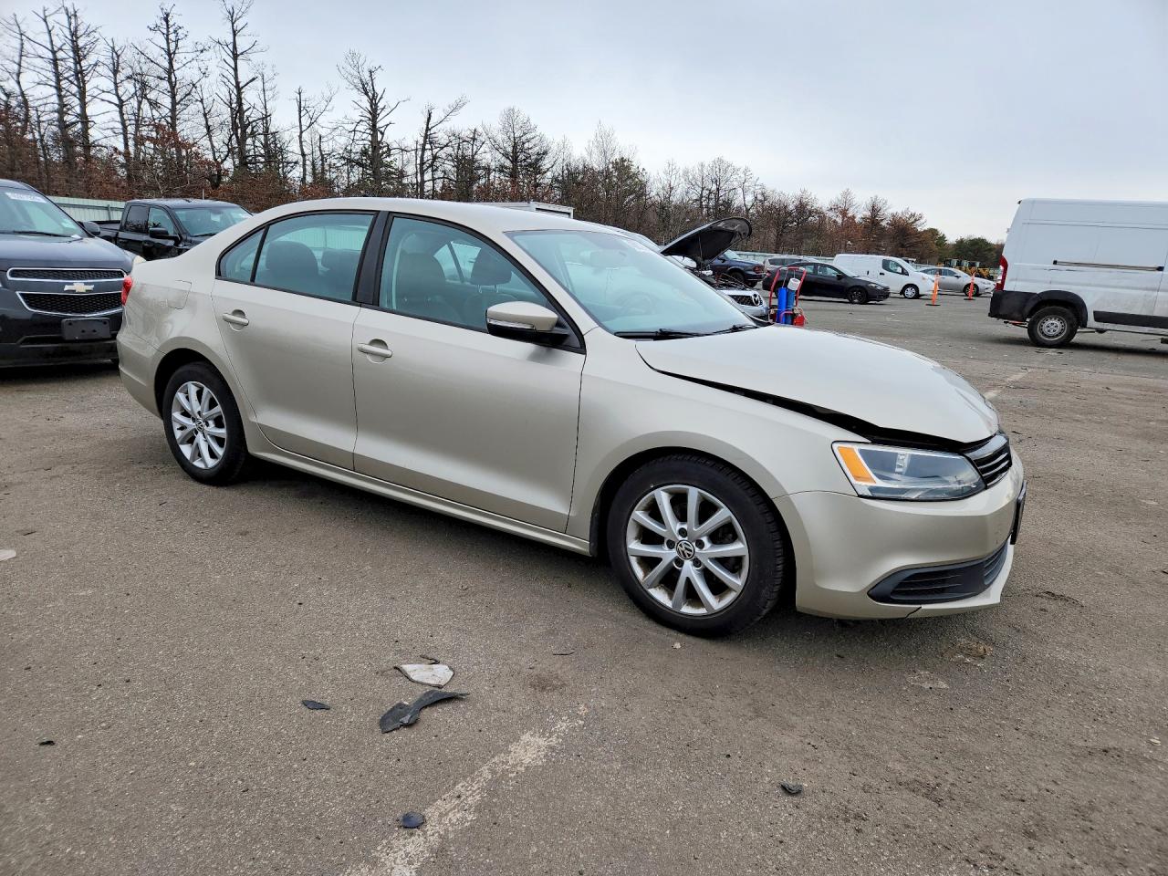 VOLKSWAGEN JETTA 2012 — 5