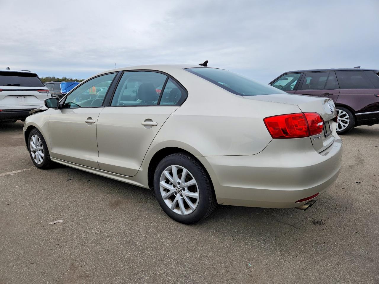 VOLKSWAGEN JETTA 2012 — 3
