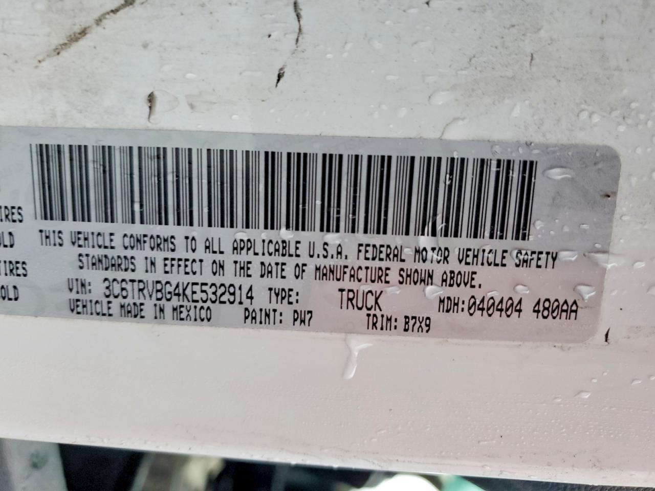 RAM PROMASTER 1500 2019 — 14