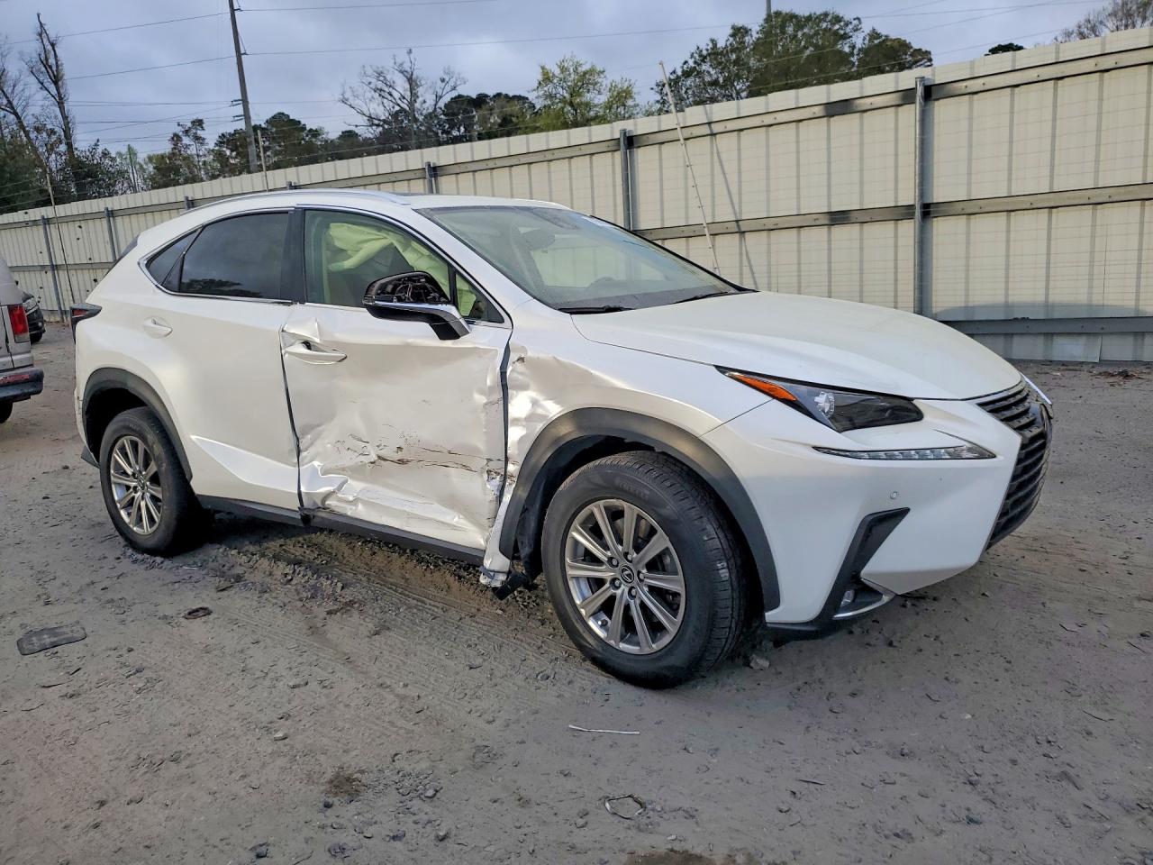 LEXUS NX 300 2021 — 5