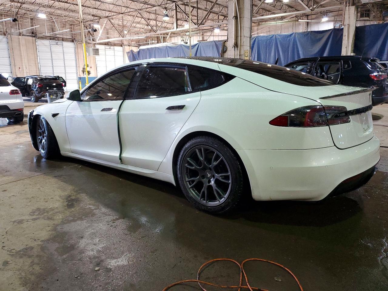 TESLA MODEL S 2022 — 3