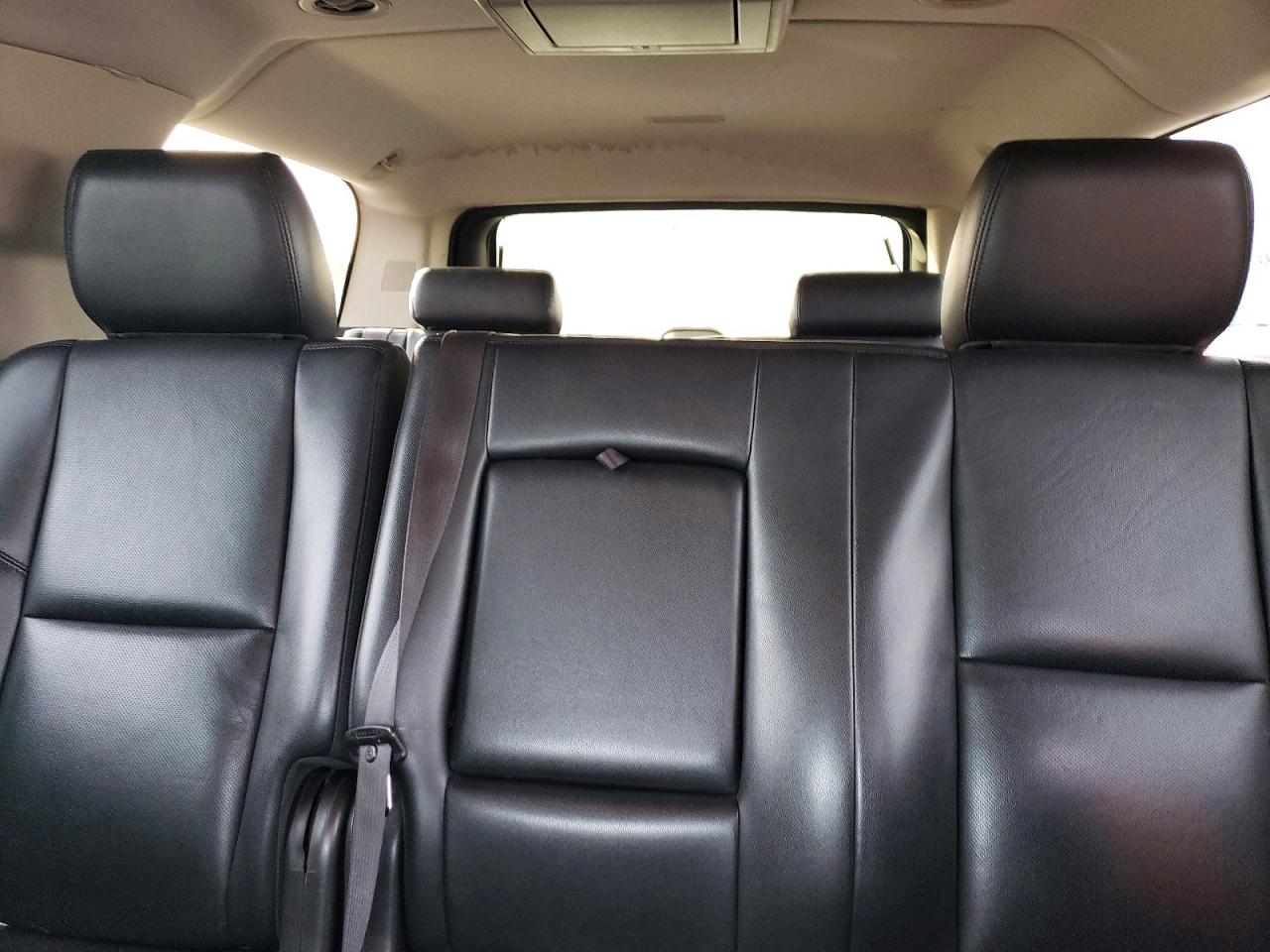 CHEVROLET SUBURBAN 2013 — 11