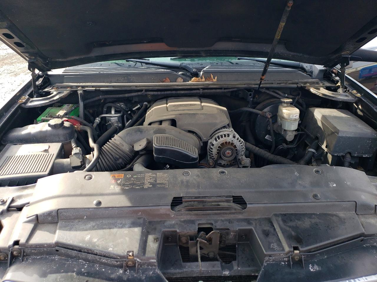 CHEVROLET SUBURBAN 2013 — 13