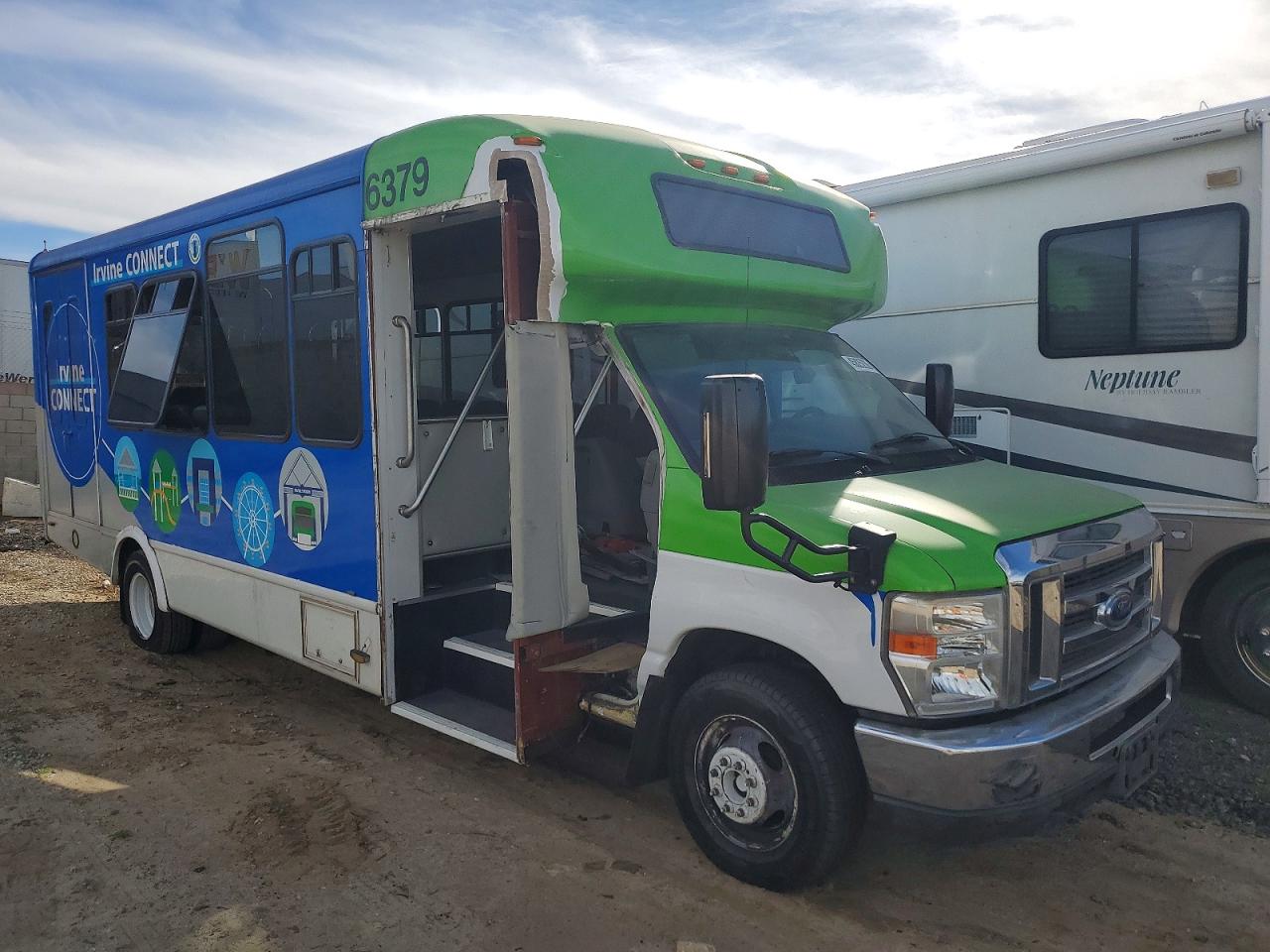 2017 FORD E450