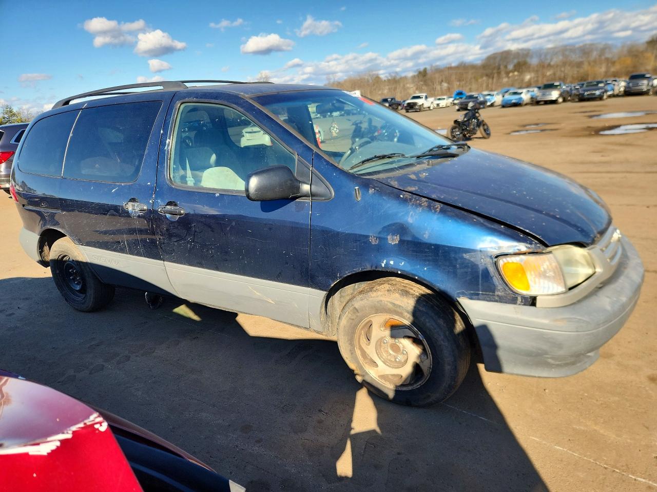 TOYOTA SIENNA 2002 — 5