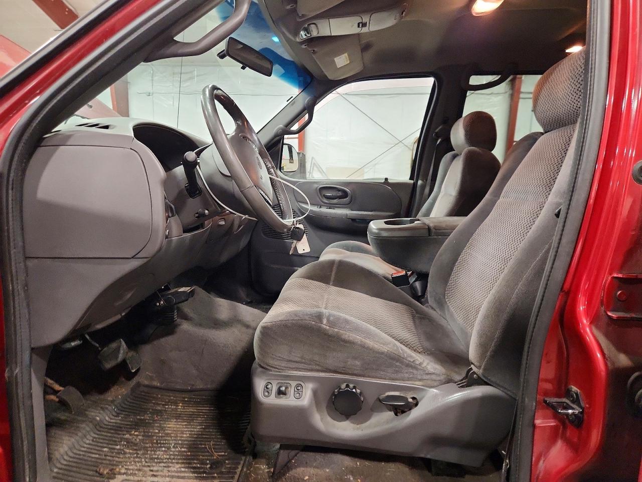 FORD F150 2001 — 8