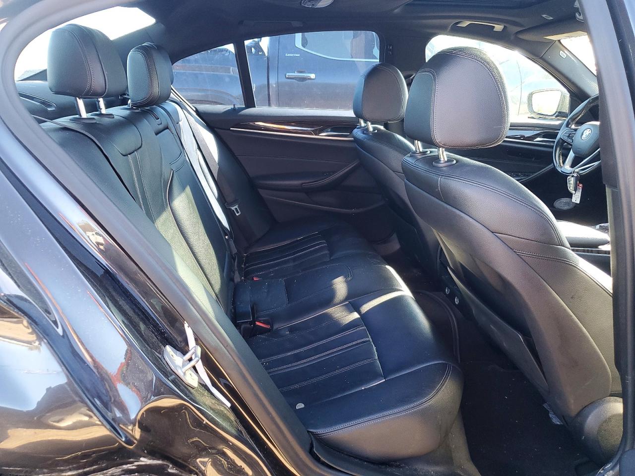 BMW 530E 2019 — 11