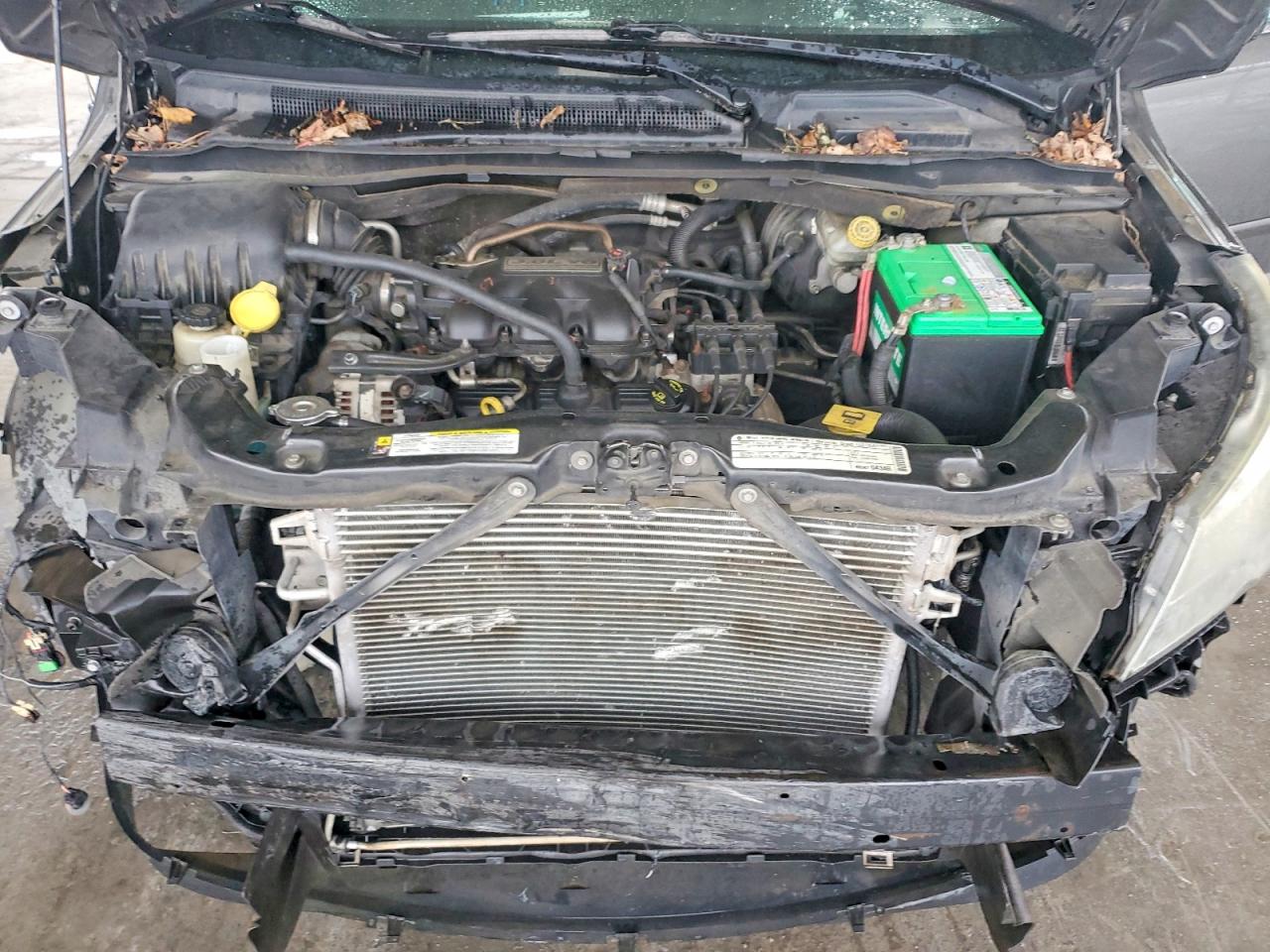 VOLKSWAGEN ROUTAN 2010 — 12
