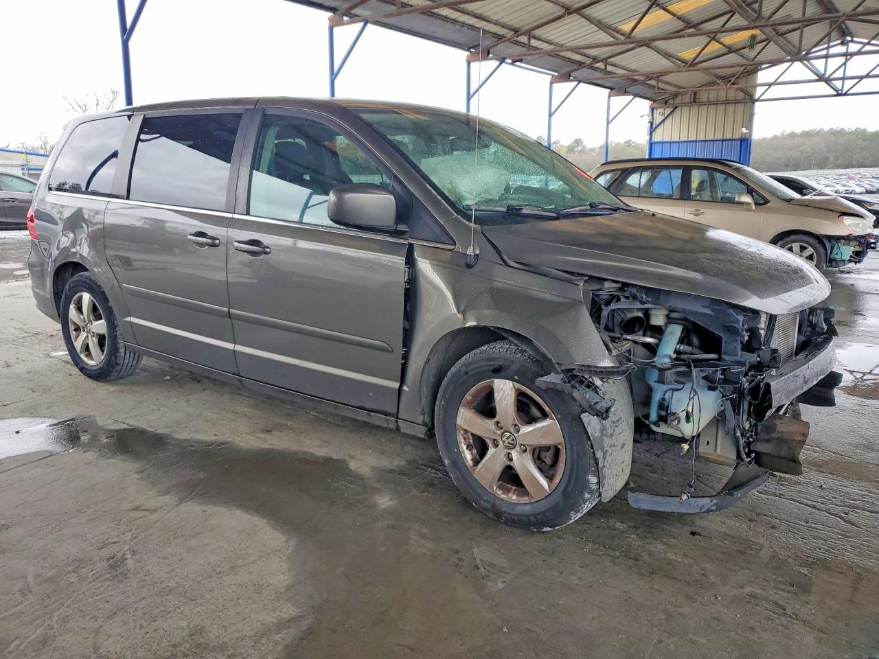 VOLKSWAGEN ROUTAN 2010 — 5