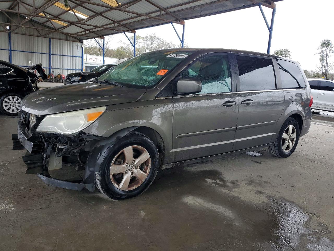 VOLKSWAGEN ROUTAN 2010 — 2