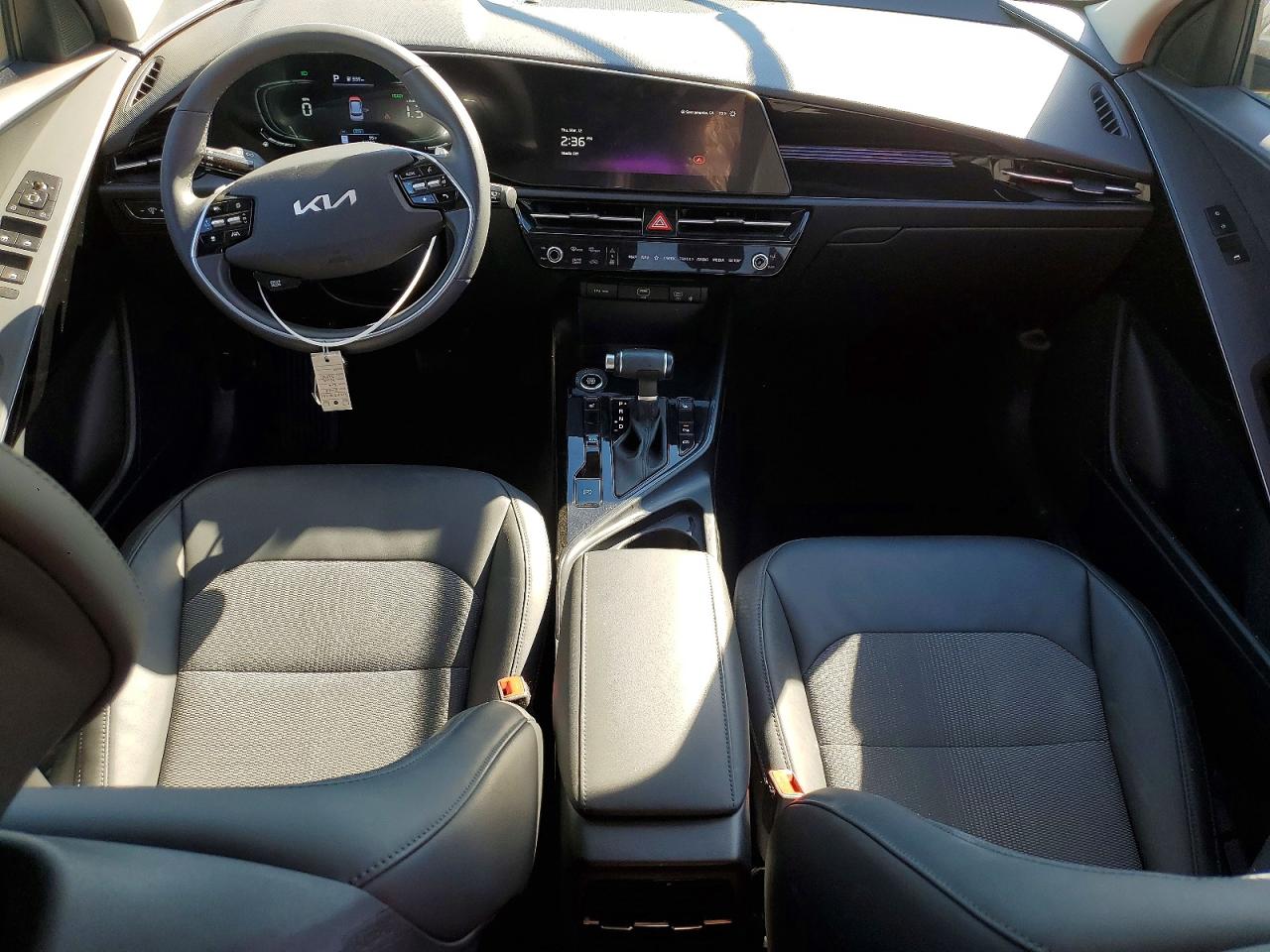 KIA NIRO 2024 — 9