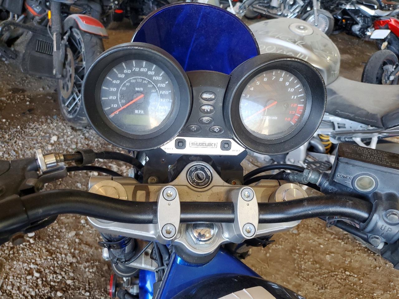 SUZUKI GSF600 2001 — 8