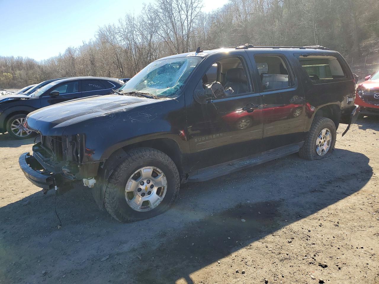 CHEV SUBURBAN 2010 — 2