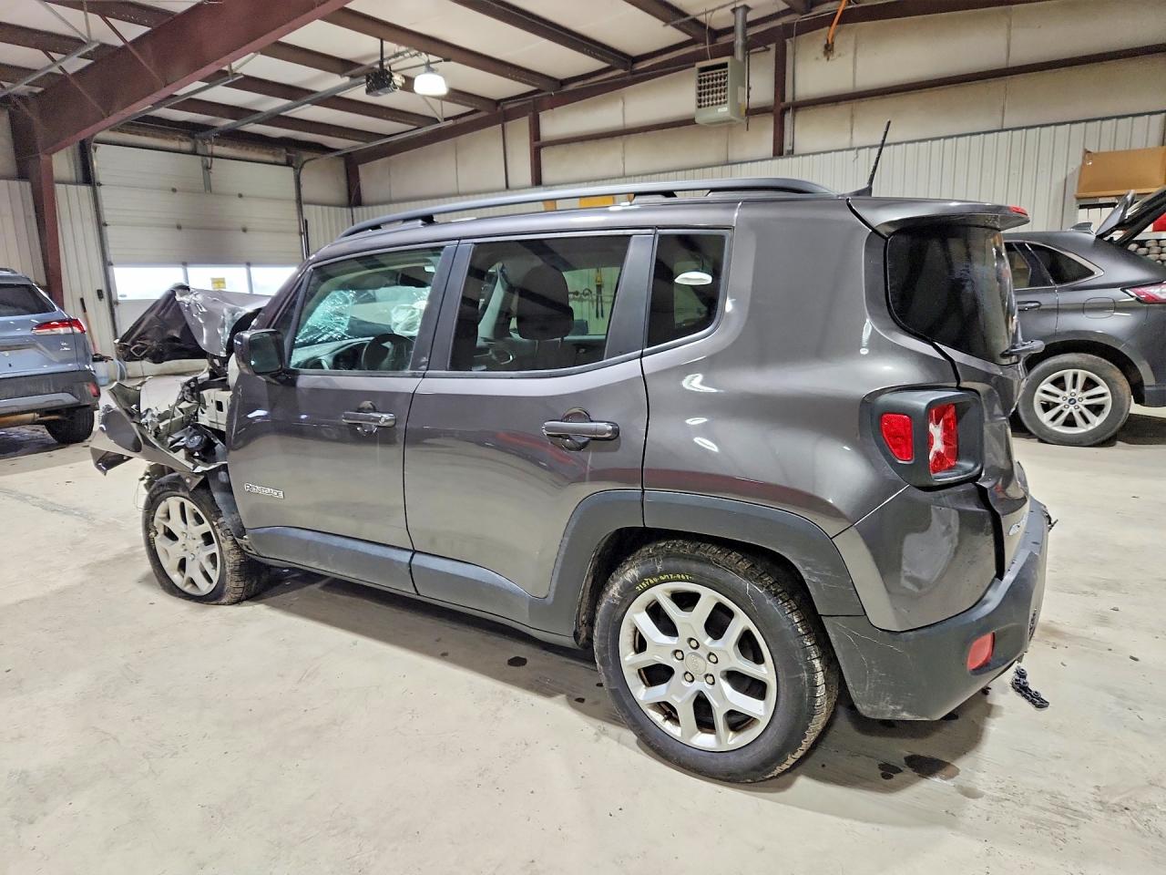 JEEP RENEGADE 2018 — 3