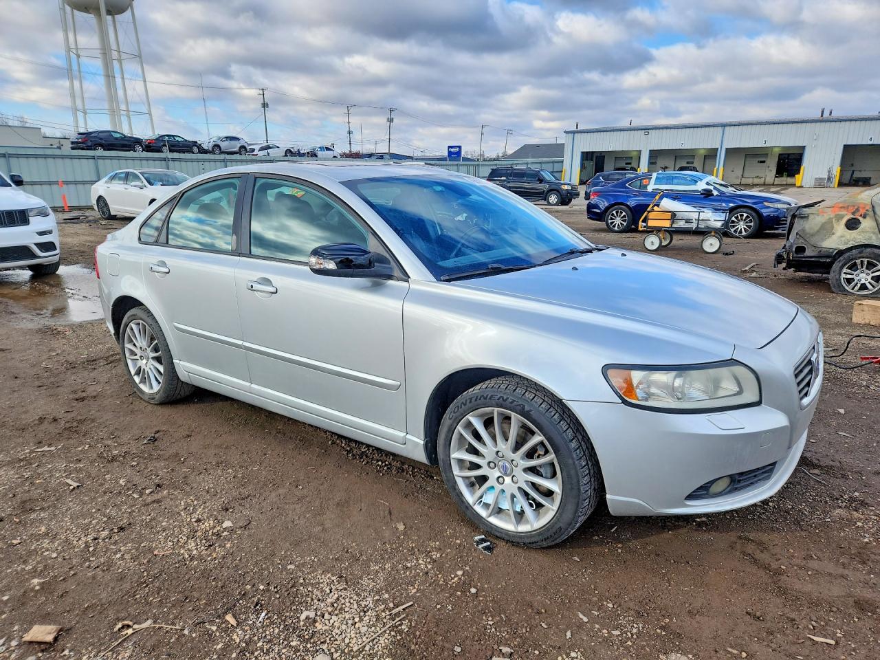 VOLVO S40 2010 — 5