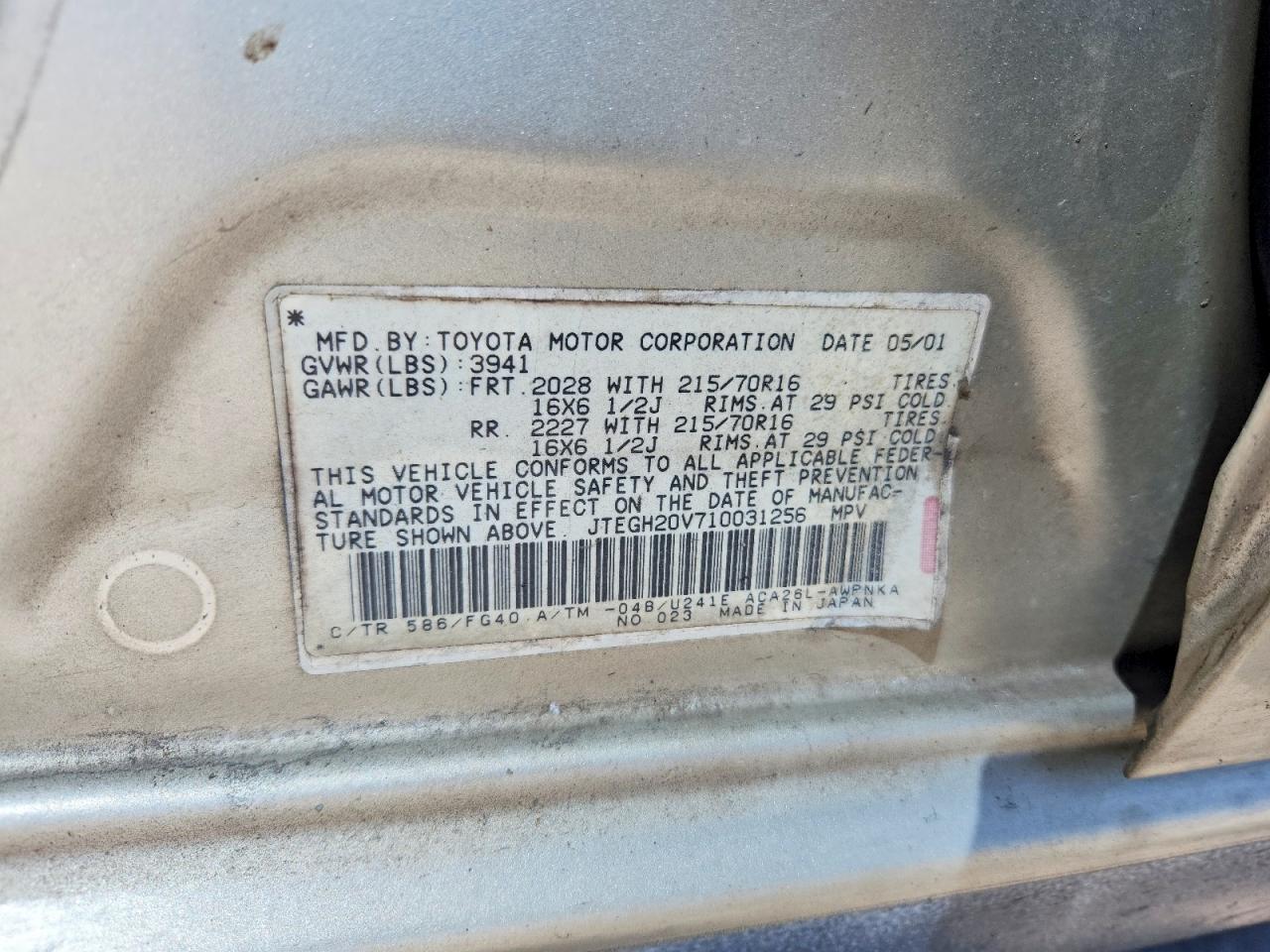 TOYOTA RAV4 2001 — 13