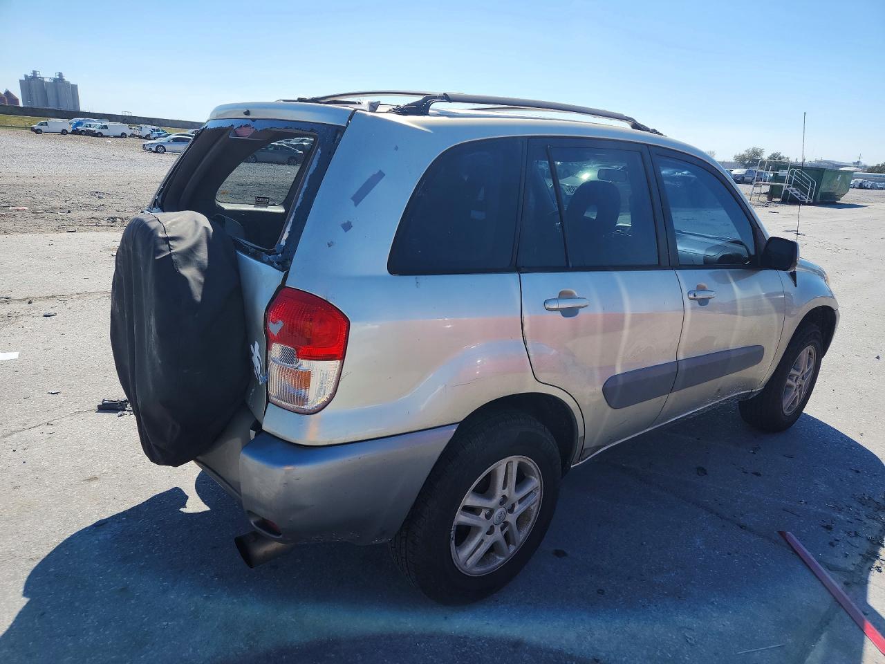 TOYOTA RAV4 2001 — 3