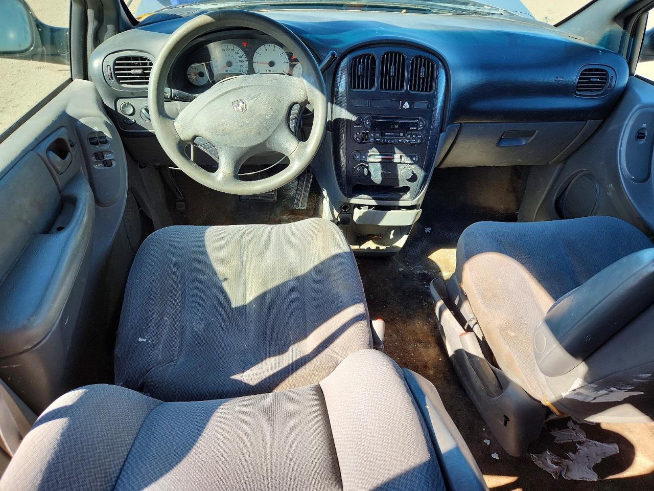 DODGE CARAVAN 2005 — 9