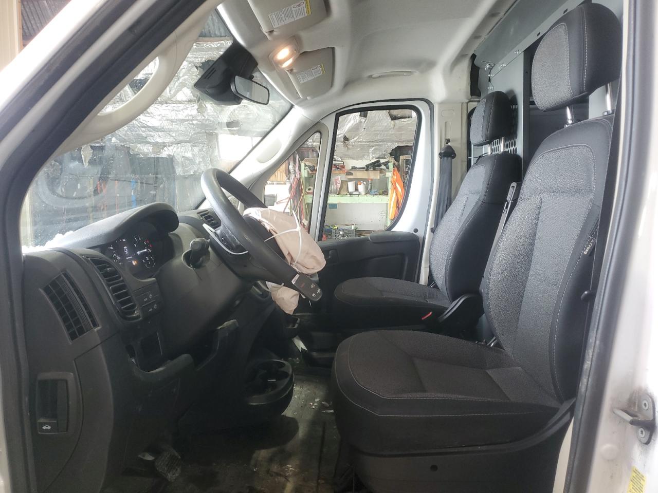 RAM PROMASTER 1500 2022 — 8