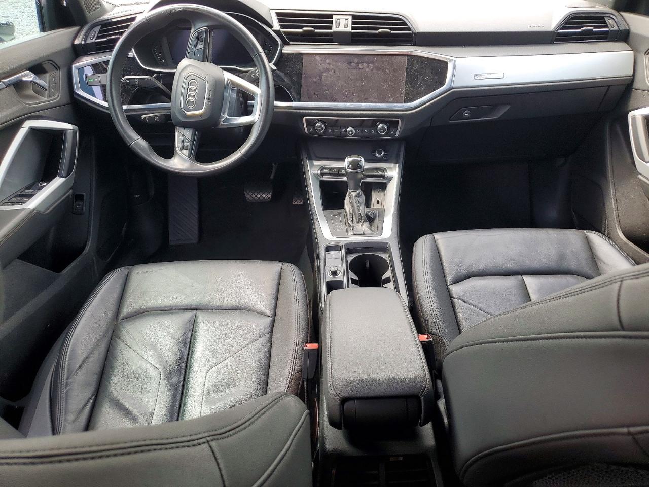 AUDI Q3 2021 — 9