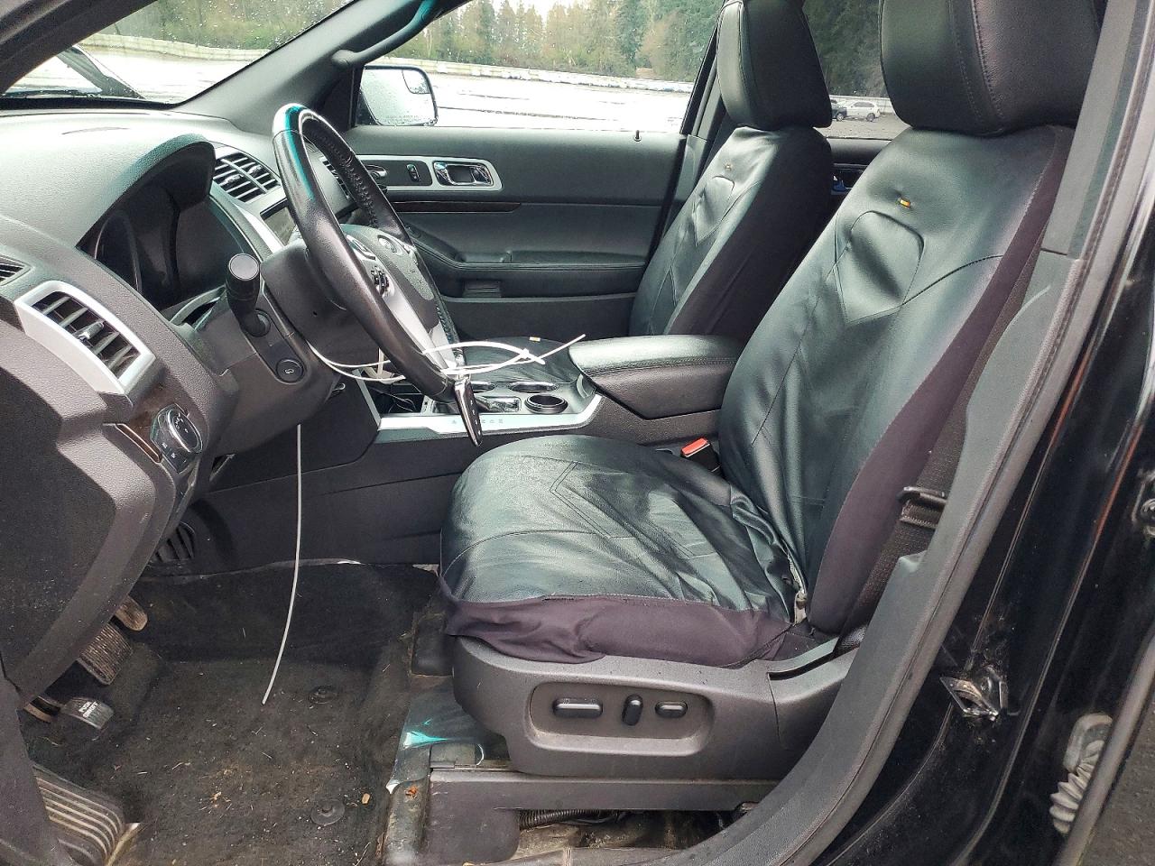 FORD EXPLORER 2011 — 8