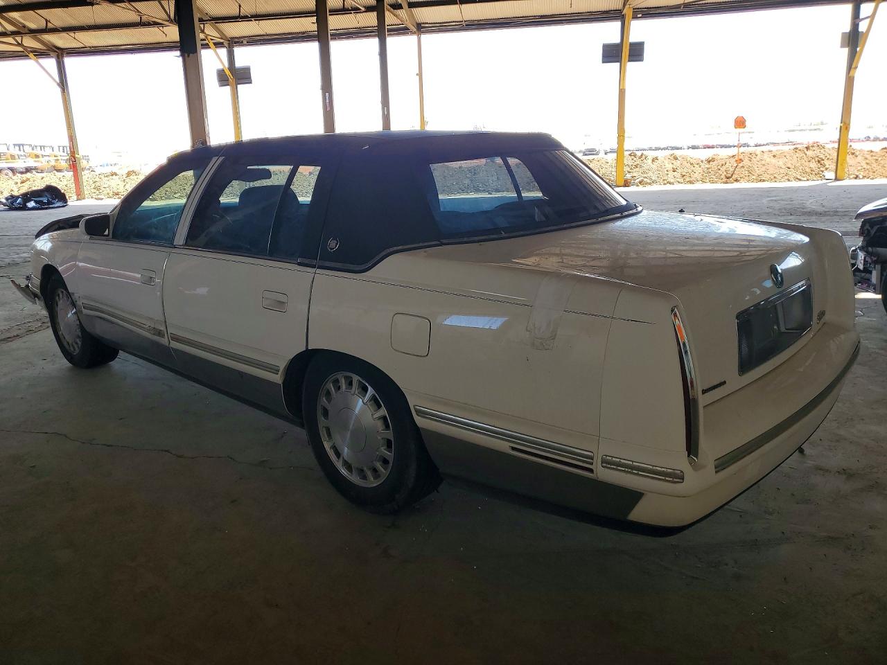 CADILLAC DEVILLE 1998 — 3
