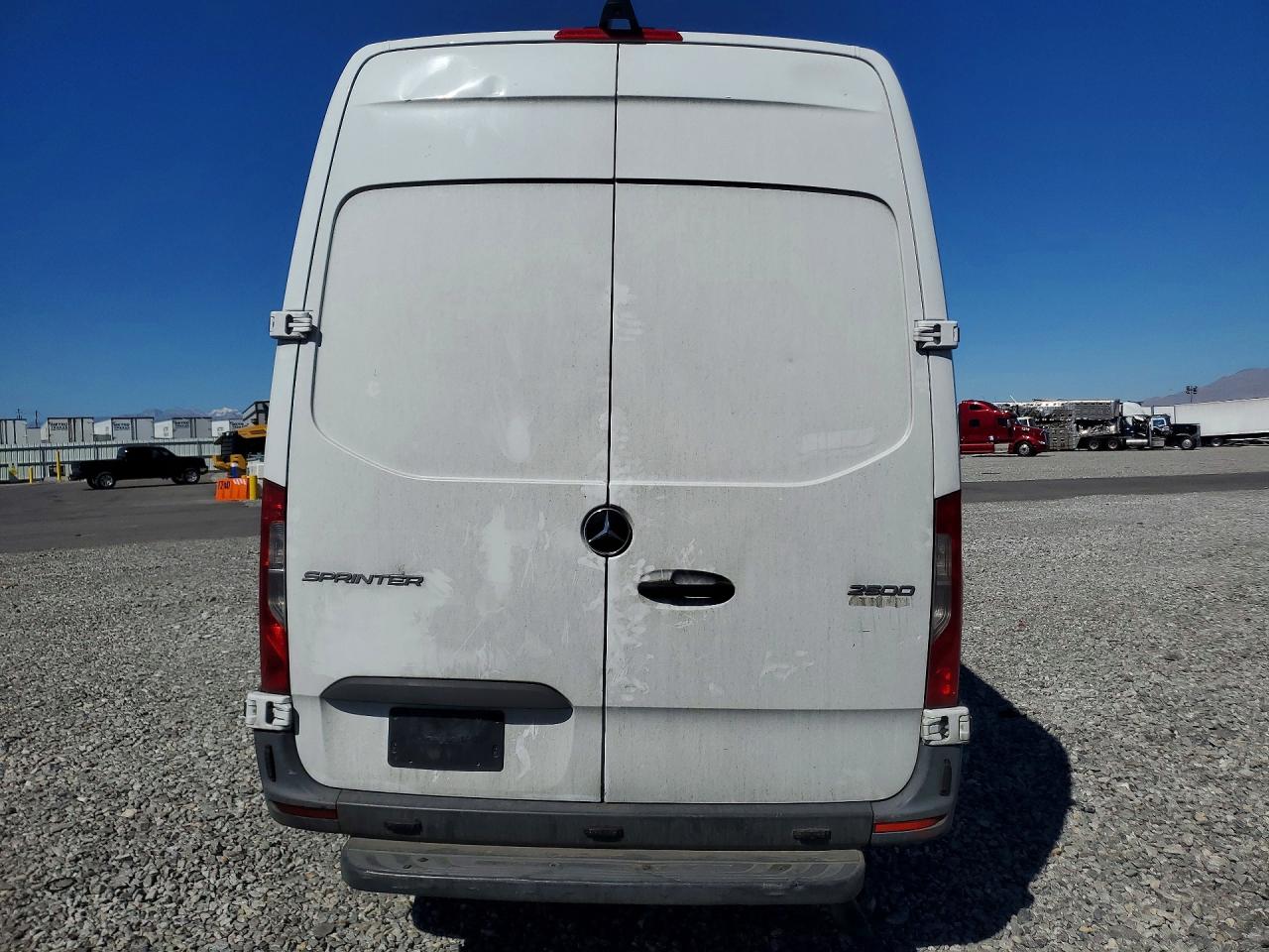 MERCEDES BENZ SPRINTER 2021 — 7