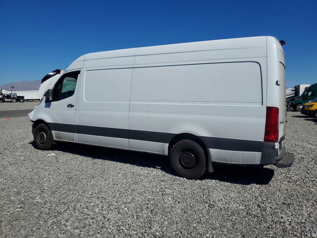 MERCEDES BENZ SPRINTER 2021 — 3