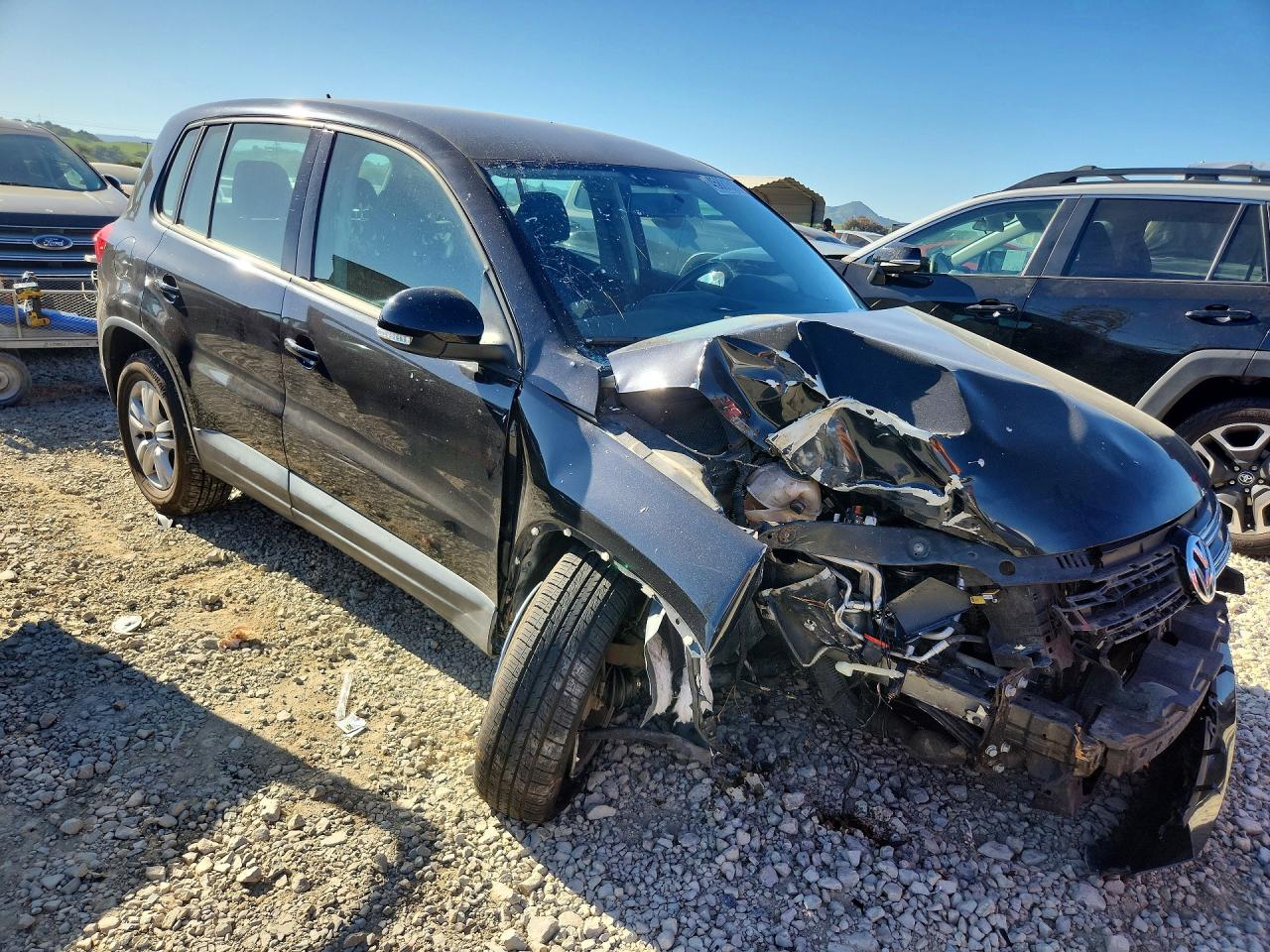 2013 VOLKSWAGEN TIGUAN S