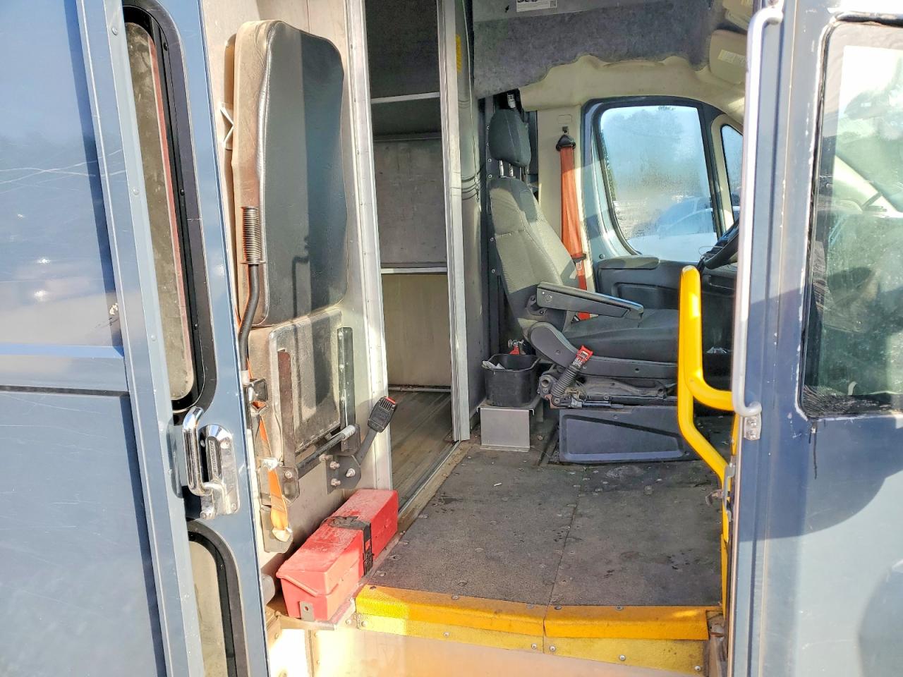 RAM PROMASTER 1500 2022 — 11