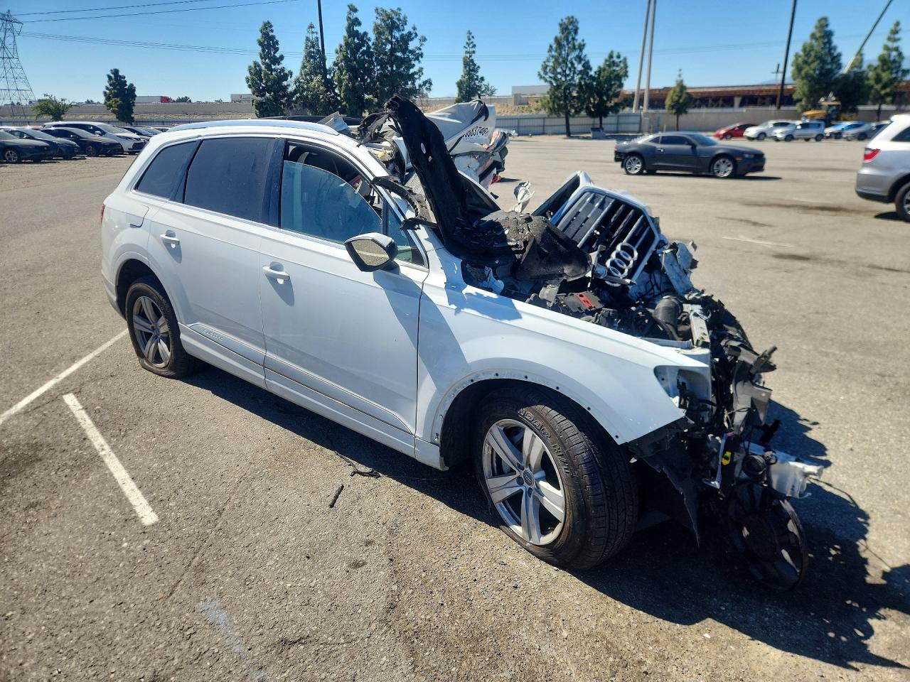 AUDI Q7 2018 — 5