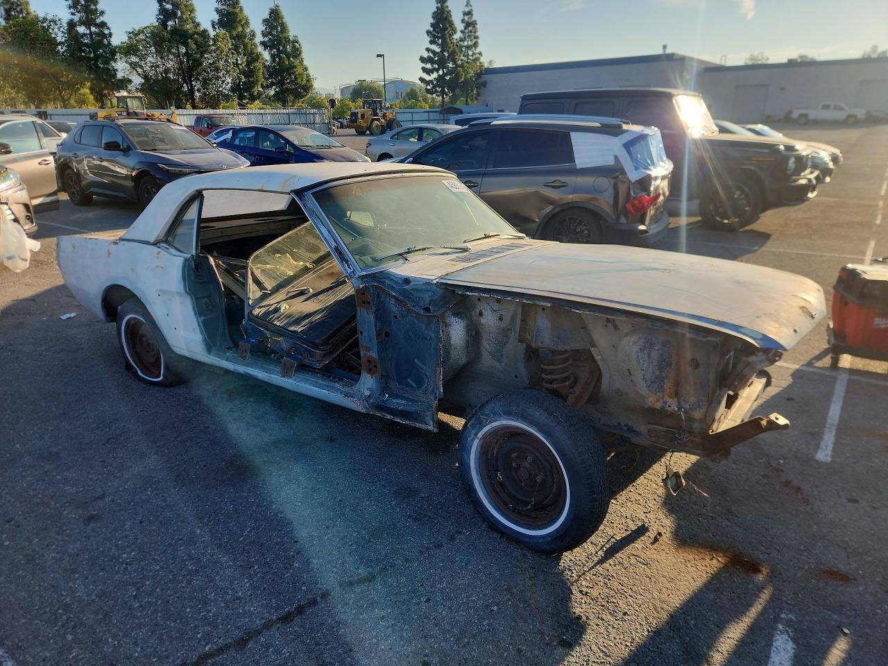 FORD MUSTANG 1965 — 5